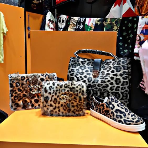 جدیدترین ست کیف و کفش زنانه شیک ۱۴۰۰ در طرح و رنگ های متنوع شیک
