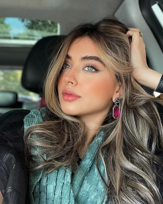بیوگرافی کیمیا حسینی زیباترین دختر ایران + عکس های جدید