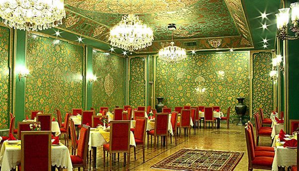 همه چیز درباره هتل عباسی اصفهان؛ هتلی تاریخی در نصف جهان