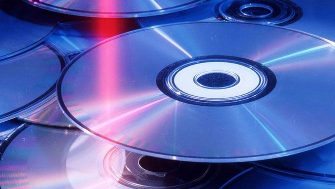 سی دی و دی وی دی همچنان ابزاری جذاب و کاربردی