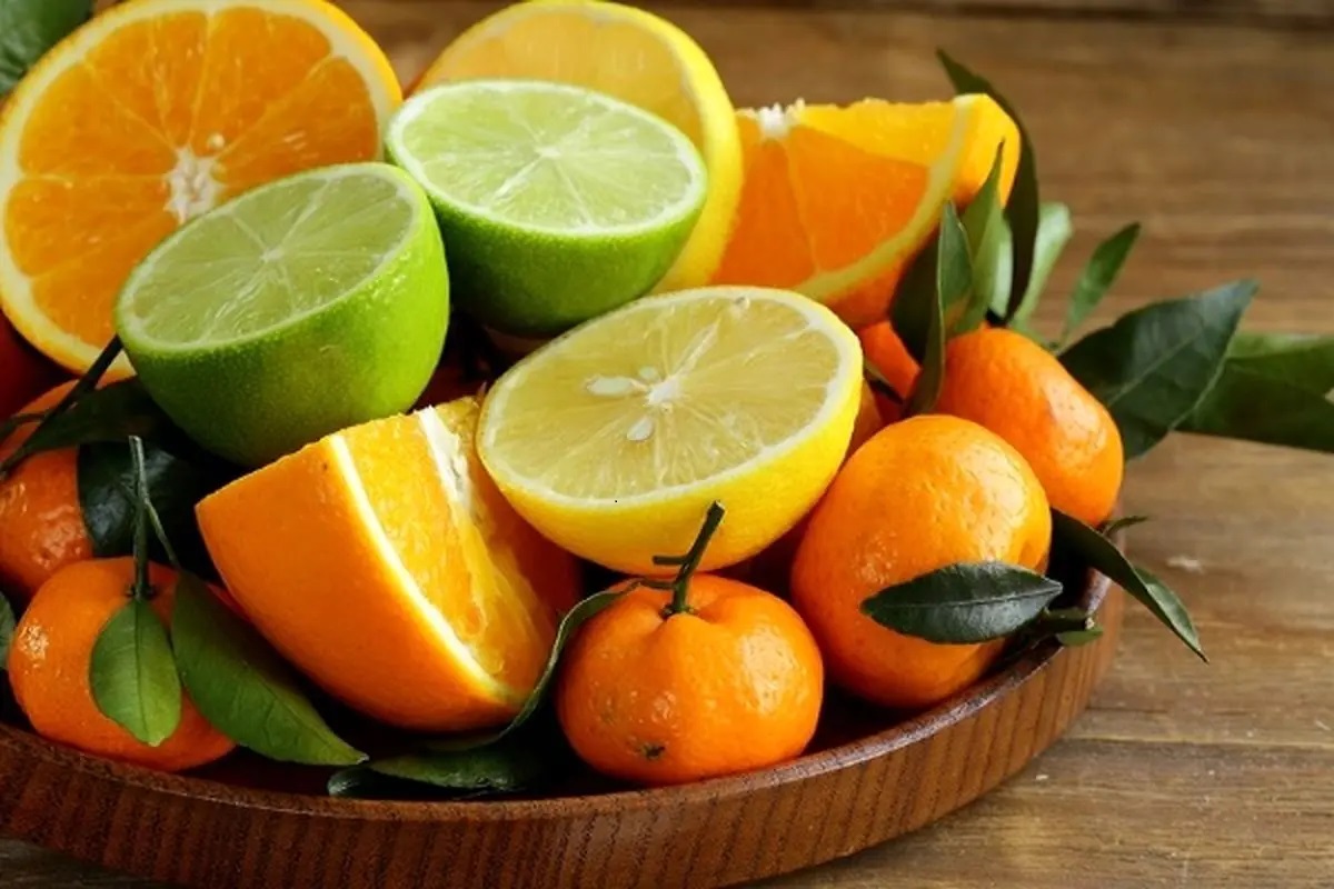 کاهش وزن با خوردن میوه
