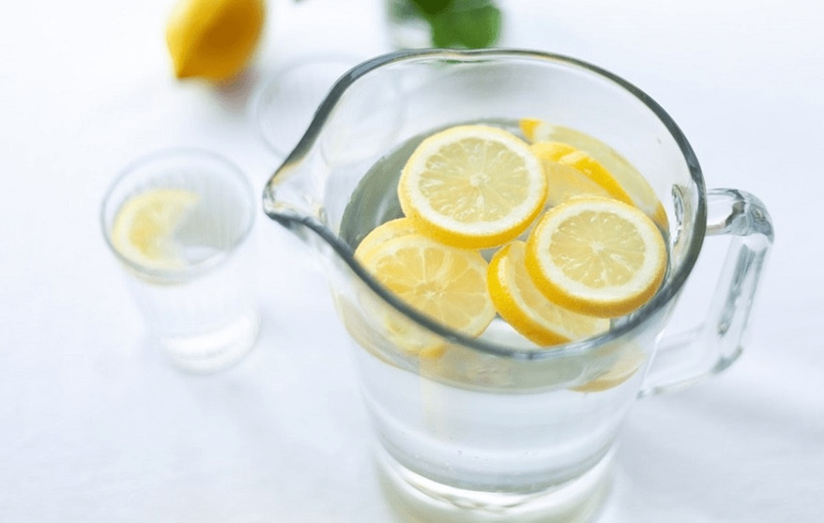لیمو ترش و آب گرم