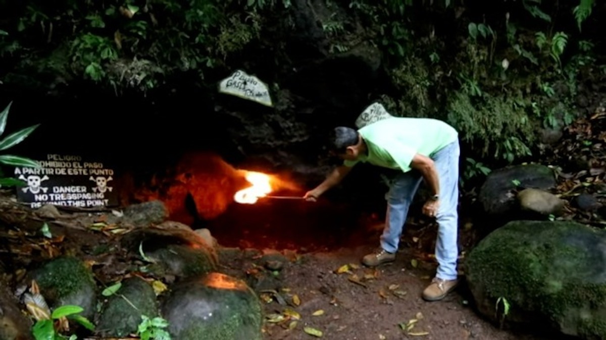 غار مرگ کاستاریکا